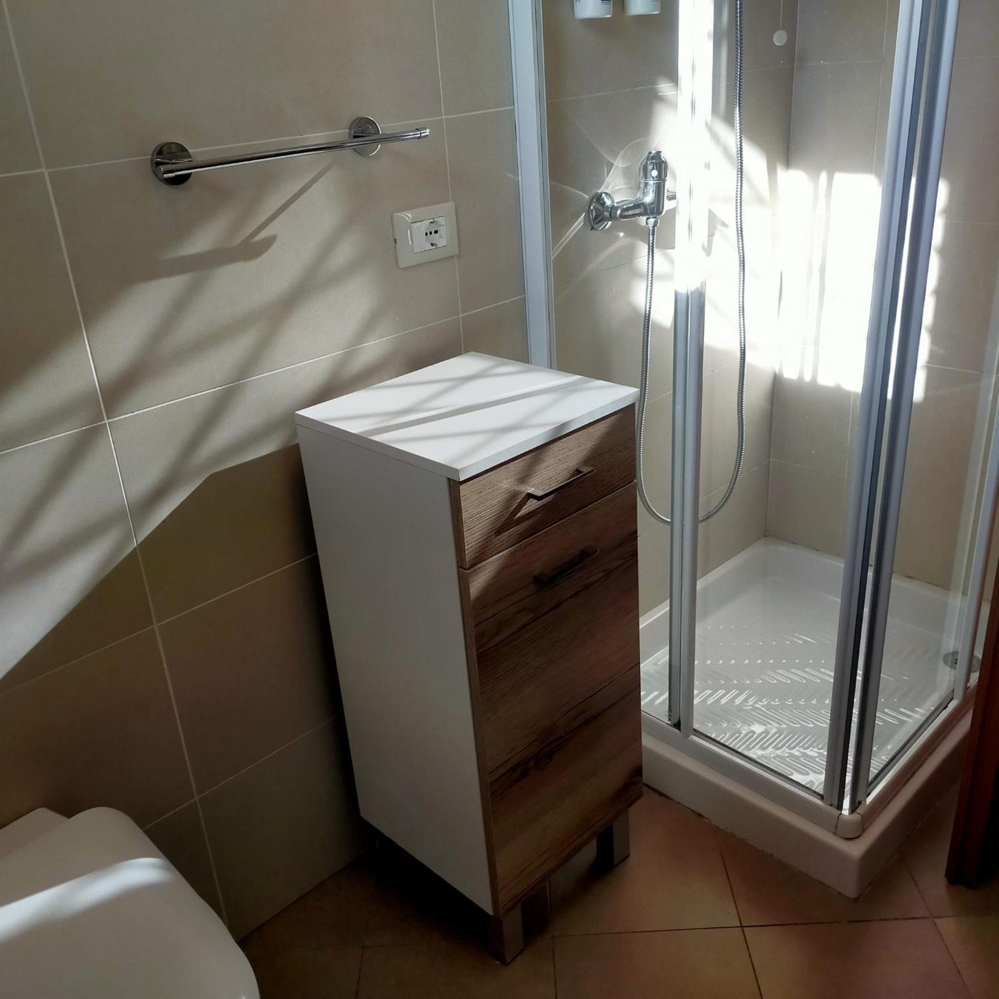Residence Fiore Rosso Sirmione Quarto foto